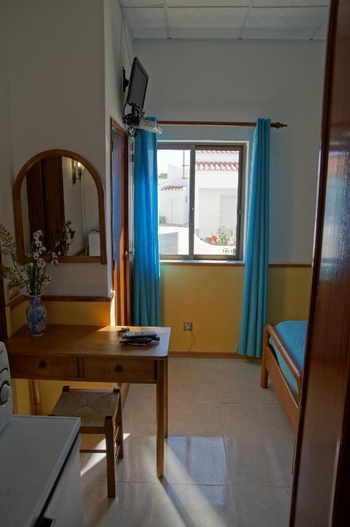 Apartamentos E Quartos Atalaia Sagres Exteriör bild