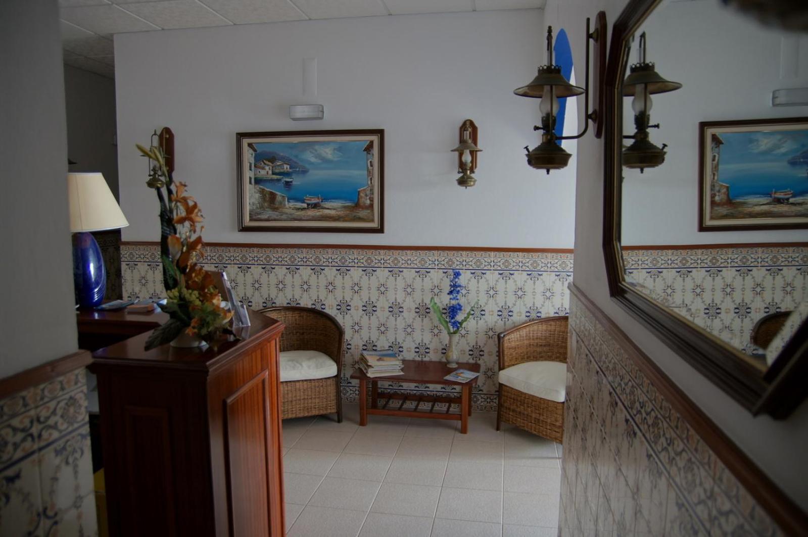 Apartamentos E Quartos Atalaia Sagres Exteriör bild