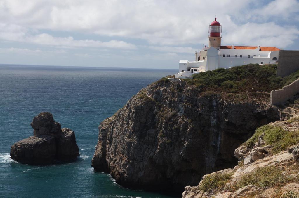 Apartamentos E Quartos Atalaia Sagres Exteriör bild