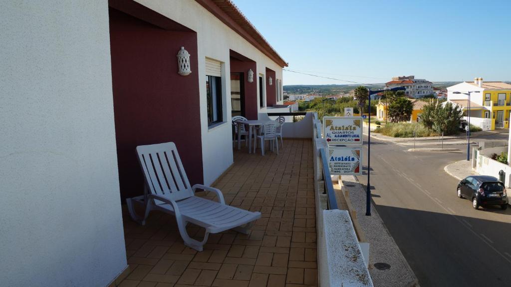 Apartamentos E Quartos Atalaia Sagres Exteriör bild