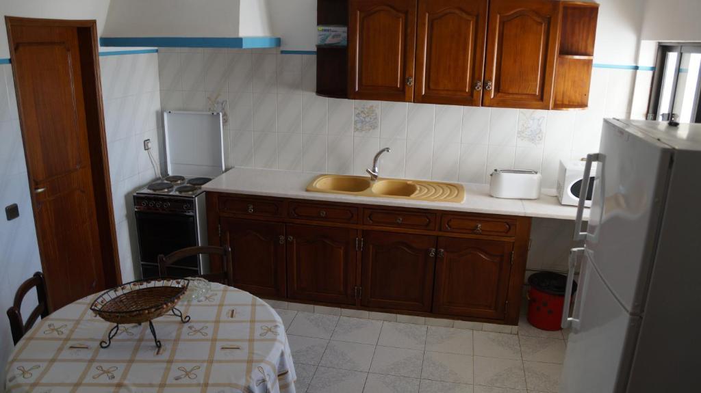 Apartamentos E Quartos Atalaia Sagres Rum bild