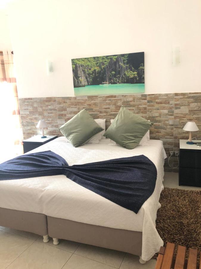 Apartamentos E Quartos Atalaia Sagres Exteriör bild